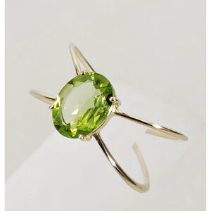 Vintage Gold Oval Peridot Ring